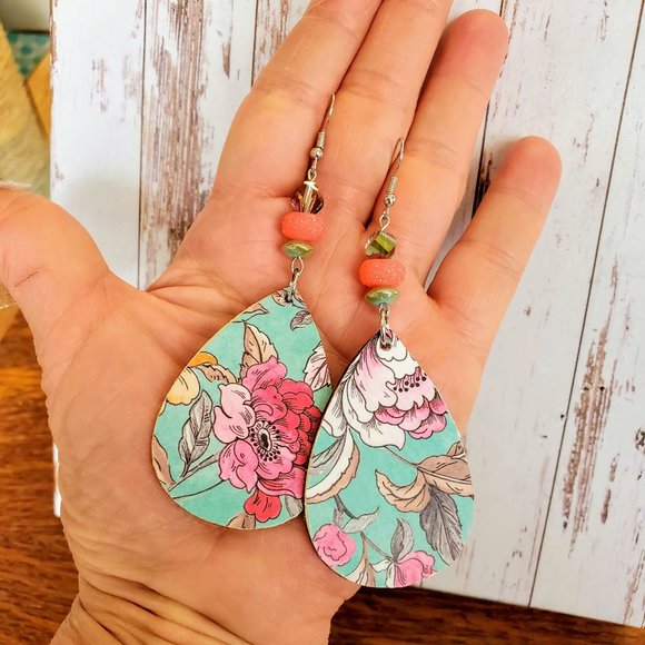 Botanical Fantasy Earrings - Picture 2 of 6
